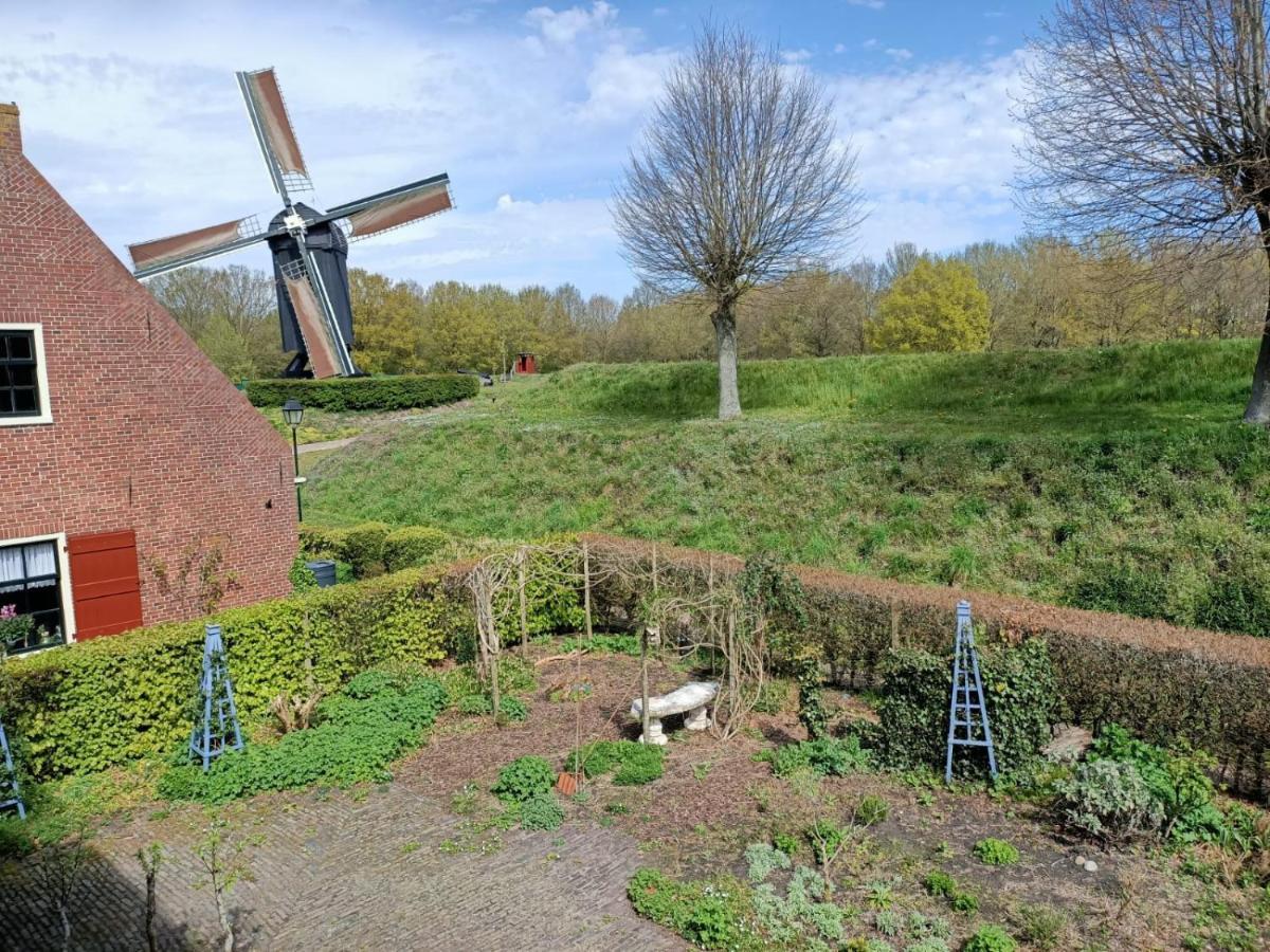 Bed and Breakfast Bij De Friesche Poort Bourtange Exterior foto