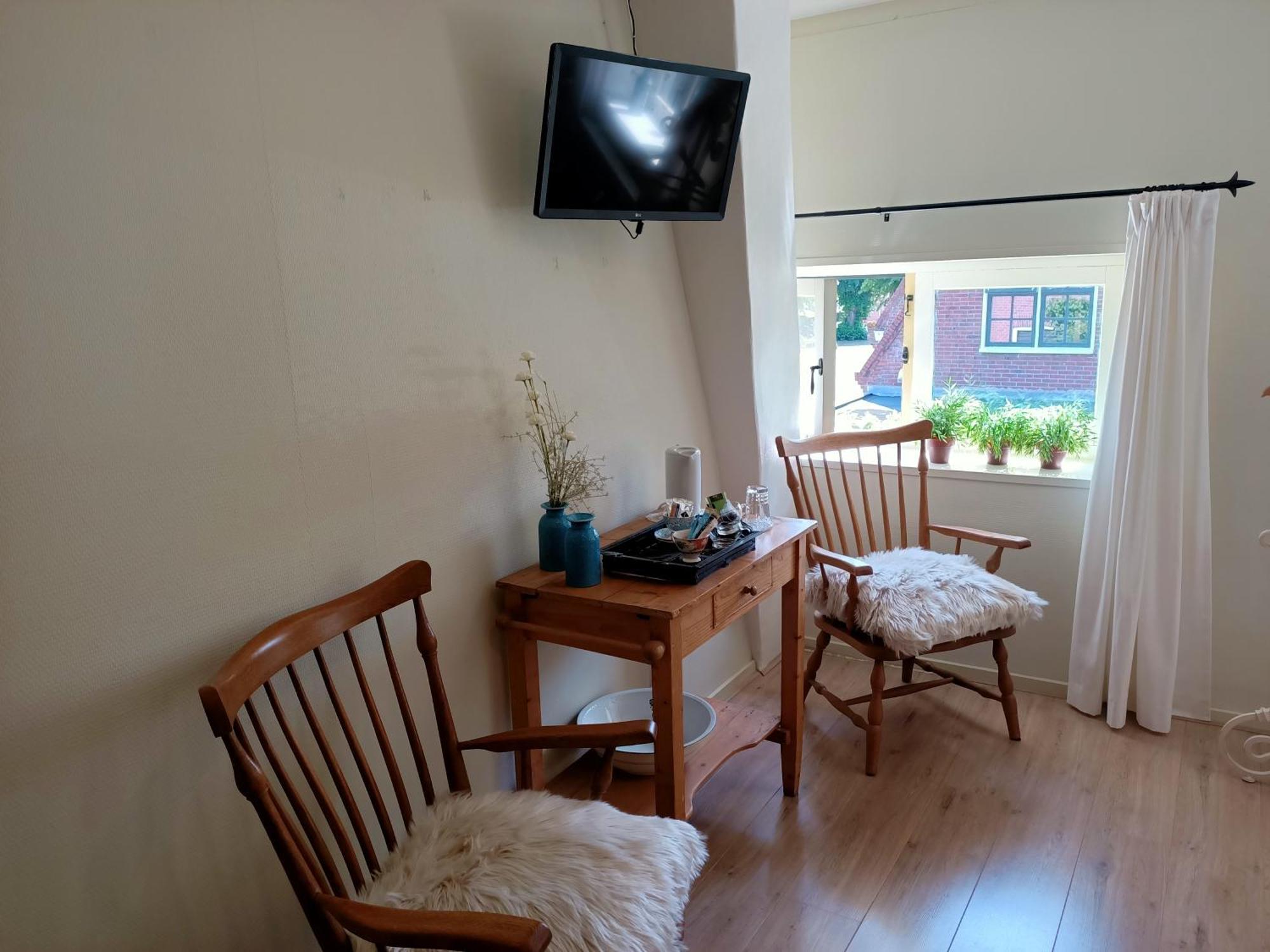 Bed and Breakfast Bij De Friesche Poort Bourtange Habitación foto