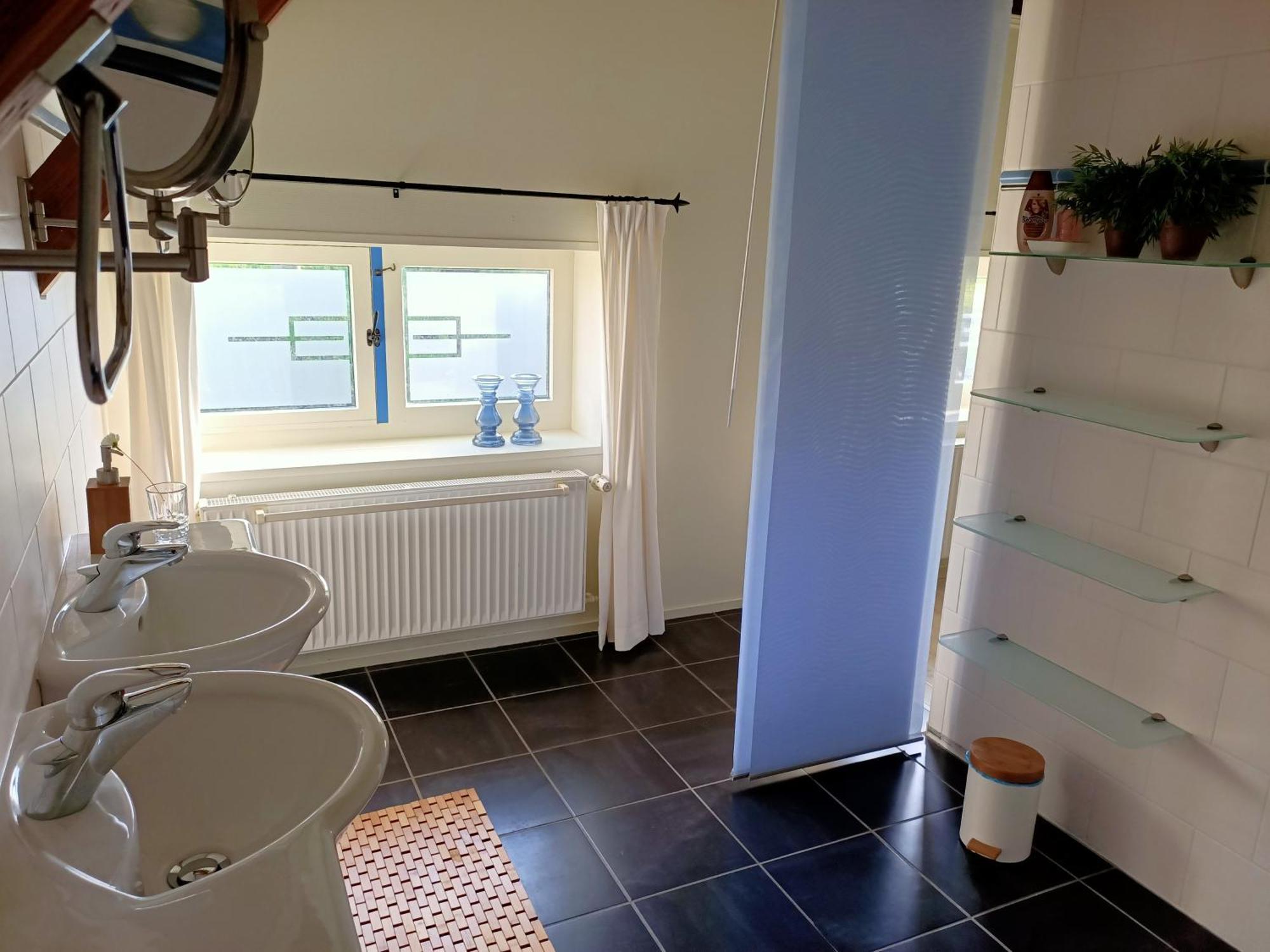 Bed and Breakfast Bij De Friesche Poort Bourtange Habitación foto